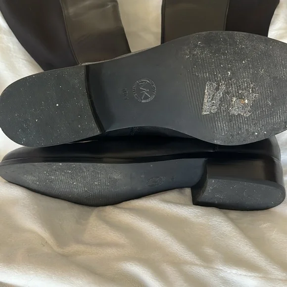 Boots - Picture 8 of 11